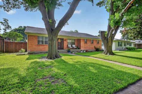 1132 N Cottonwood Drive Richardson TX 75080