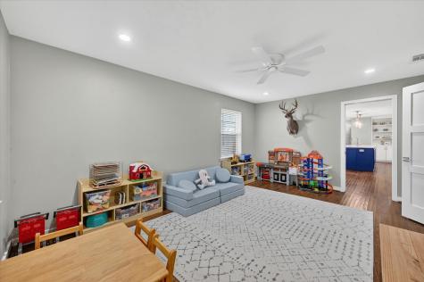1132 N Cottonwood Drive Richardson TX 75080