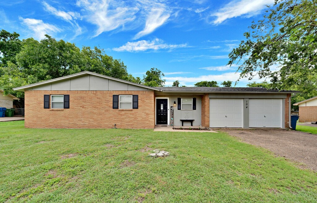 104 New Acres Drive Hewitt TX 76643