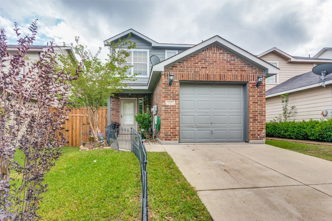 825 Village Point Lane Fort Worth TX 76108