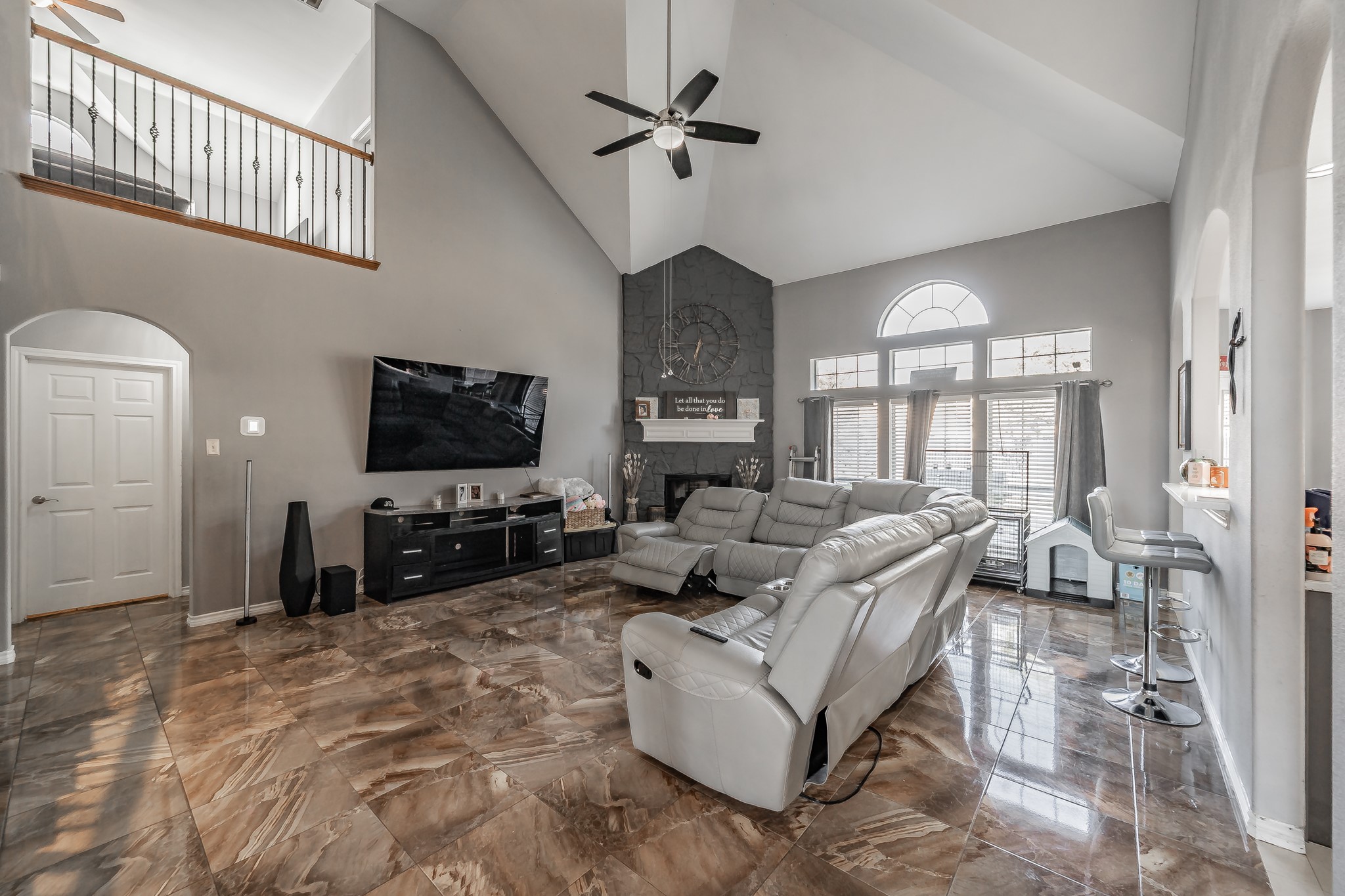 5243 W Cove Way Grand Prairie TX 75052