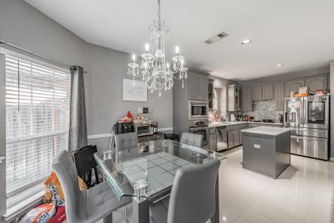 5243 W Cove Way Grand Prairie TX 75052