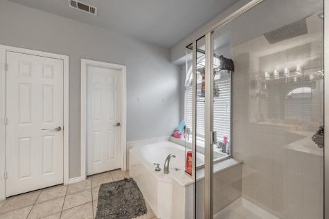 5243 W Cove Way Grand Prairie TX 75052