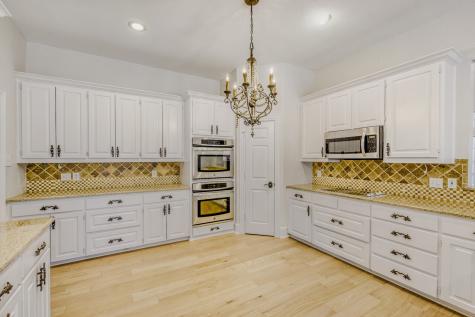 27 Wellington Oaks Circle Denton TX 76210