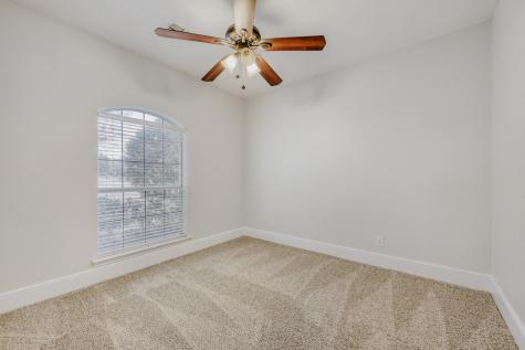 27 Wellington Oaks Circle Denton TX 76210