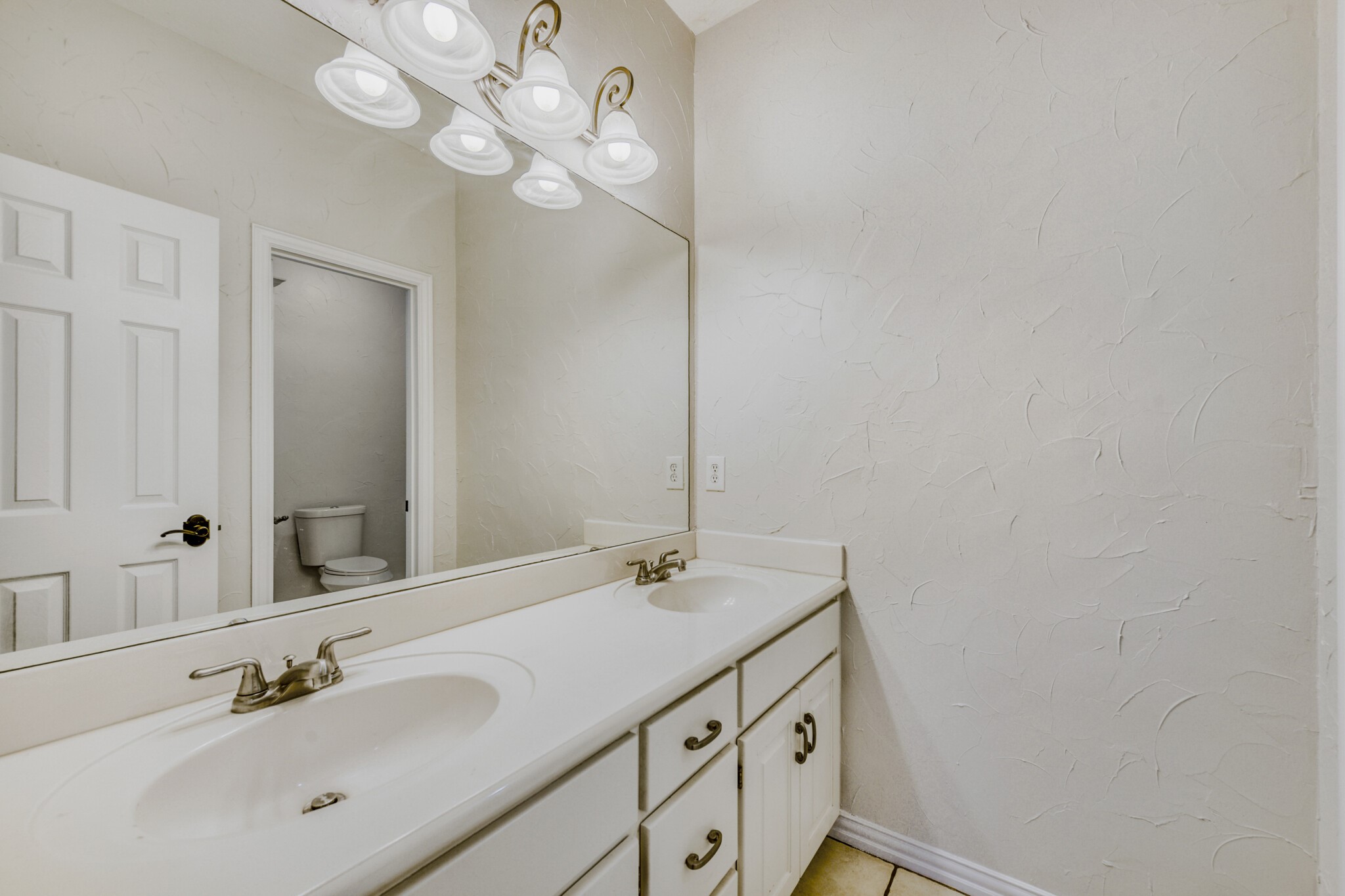 27 Wellington Oaks Circle Denton TX 76210