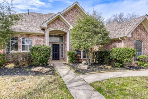 27 Wellington Oaks Circle Denton TX 76210