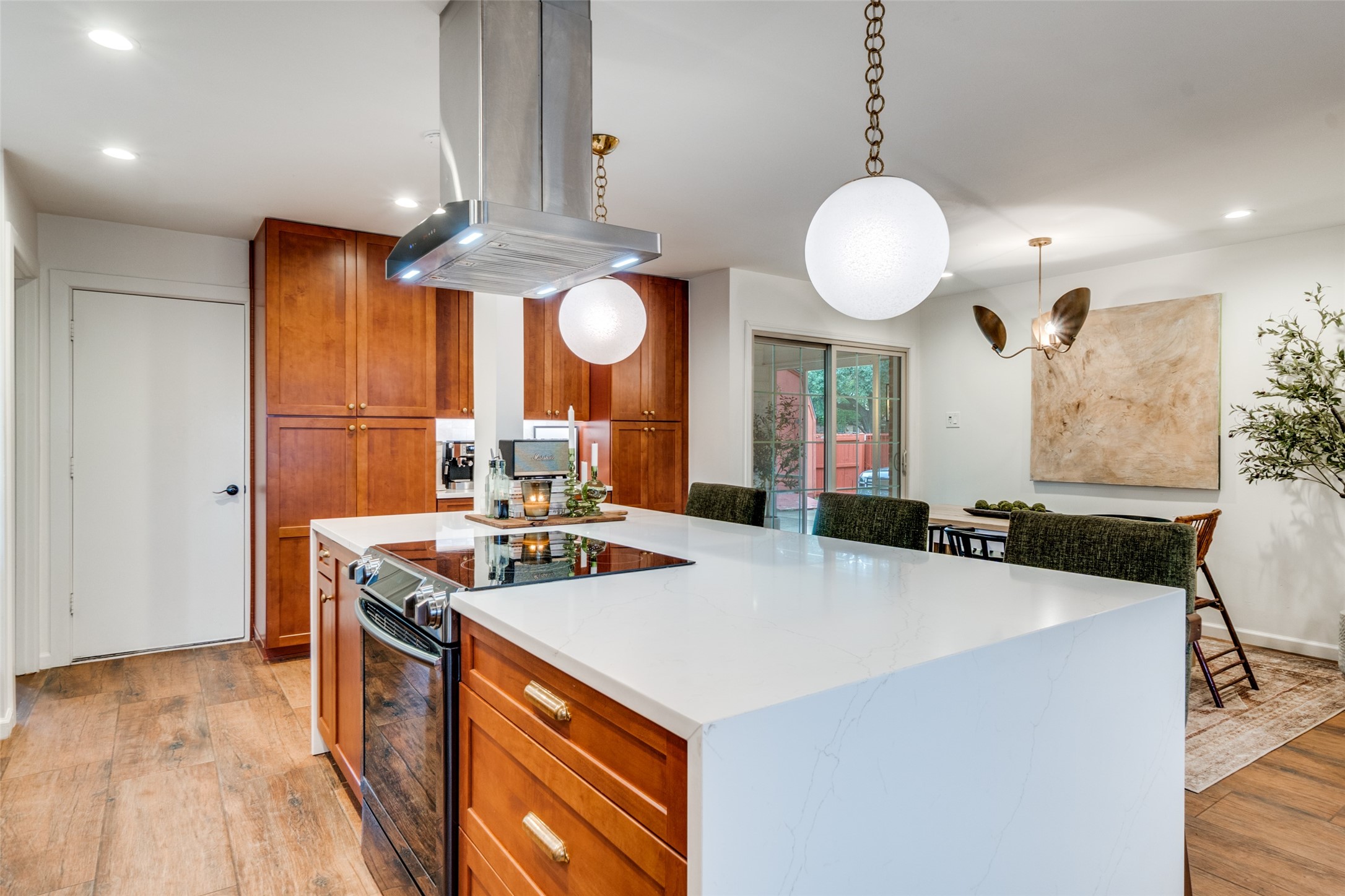 8912 Covey Court Dallas TX 75238