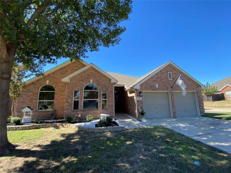 7753 Parkwood Plaza Drive Fort Worth TX 76137
