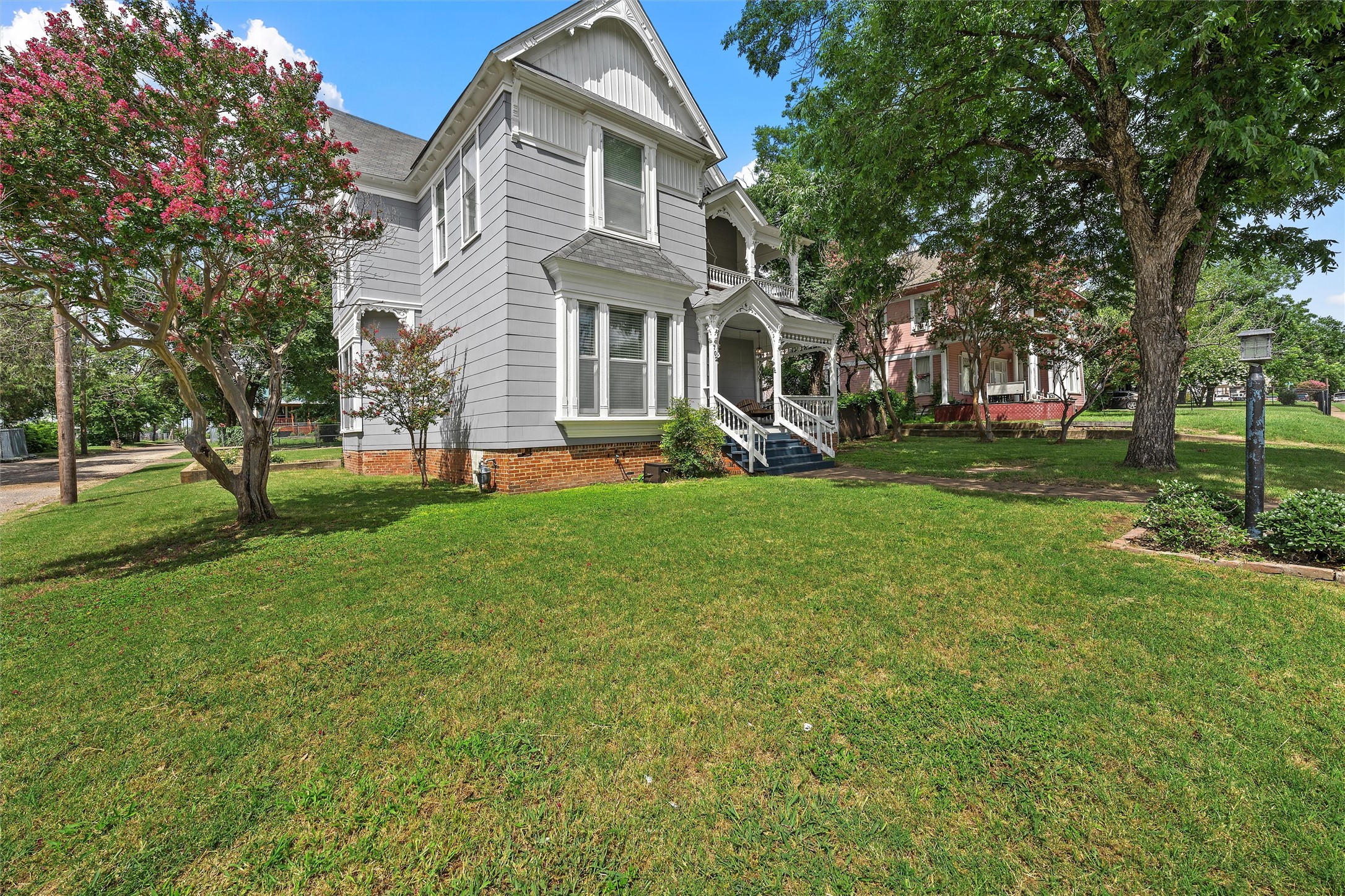 702 N 15th Street Waco TX 76707