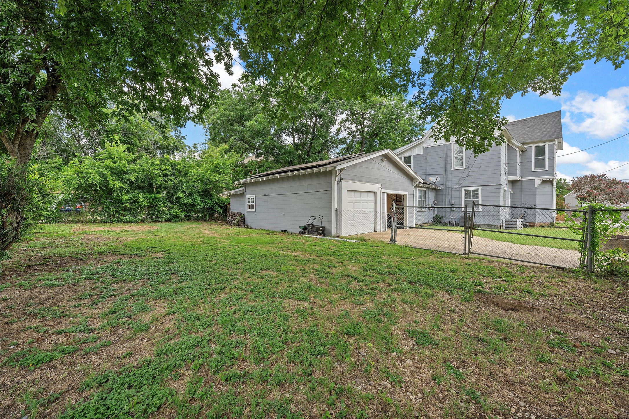 702 N 15th Street Waco TX 76707