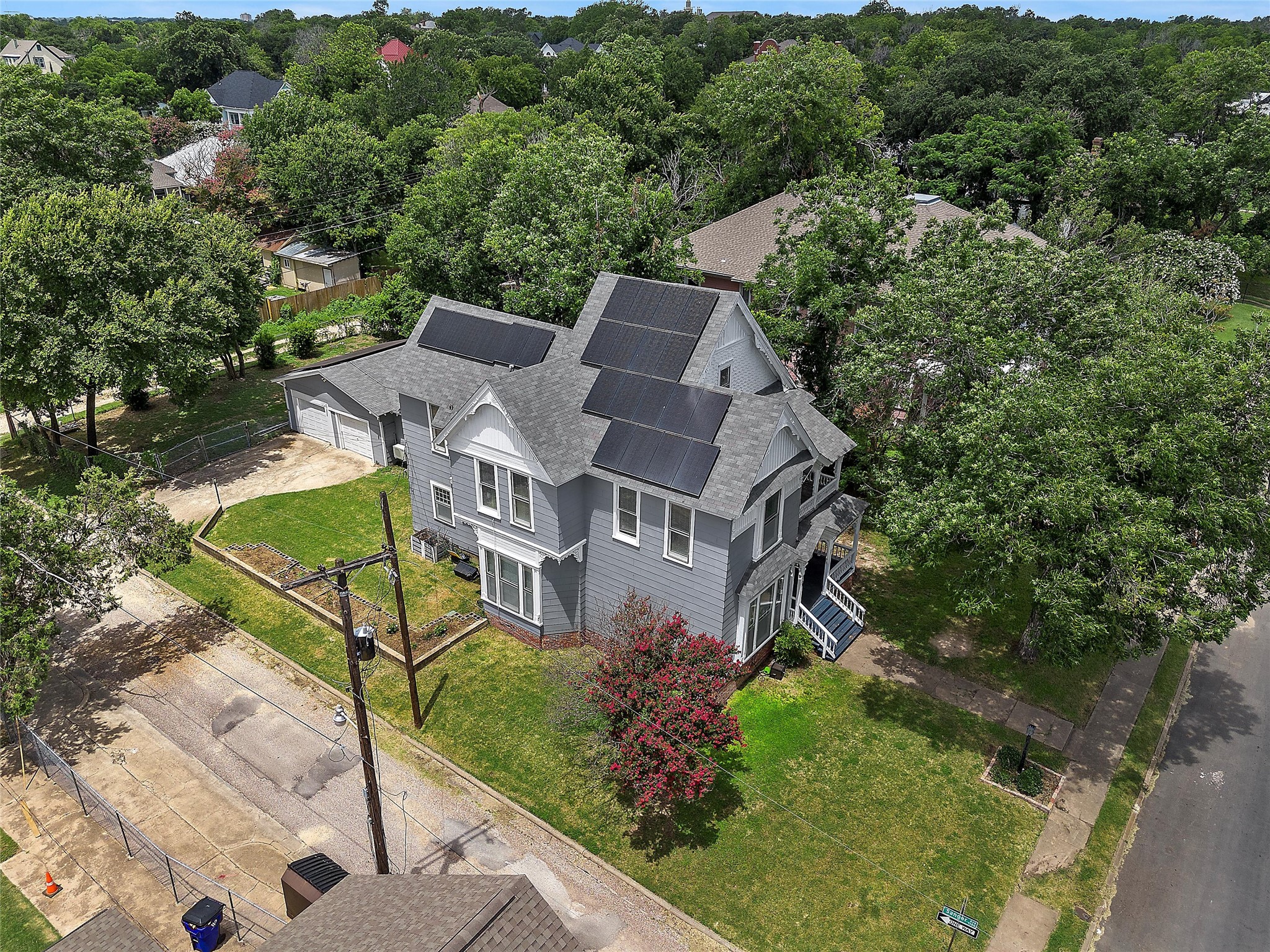 702 N 15th Street Waco TX 76707