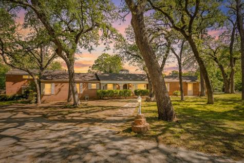 1504 Smilax Avenue Fort Worth TX 76111
