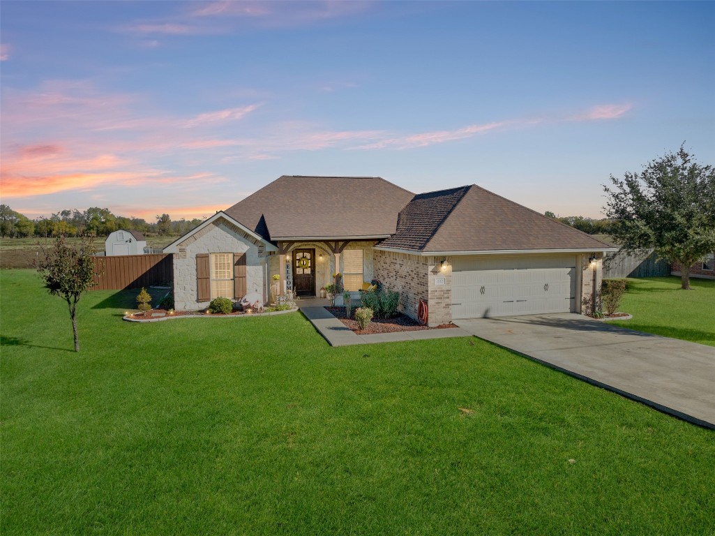 202 Butler Street Savoy TX 75479