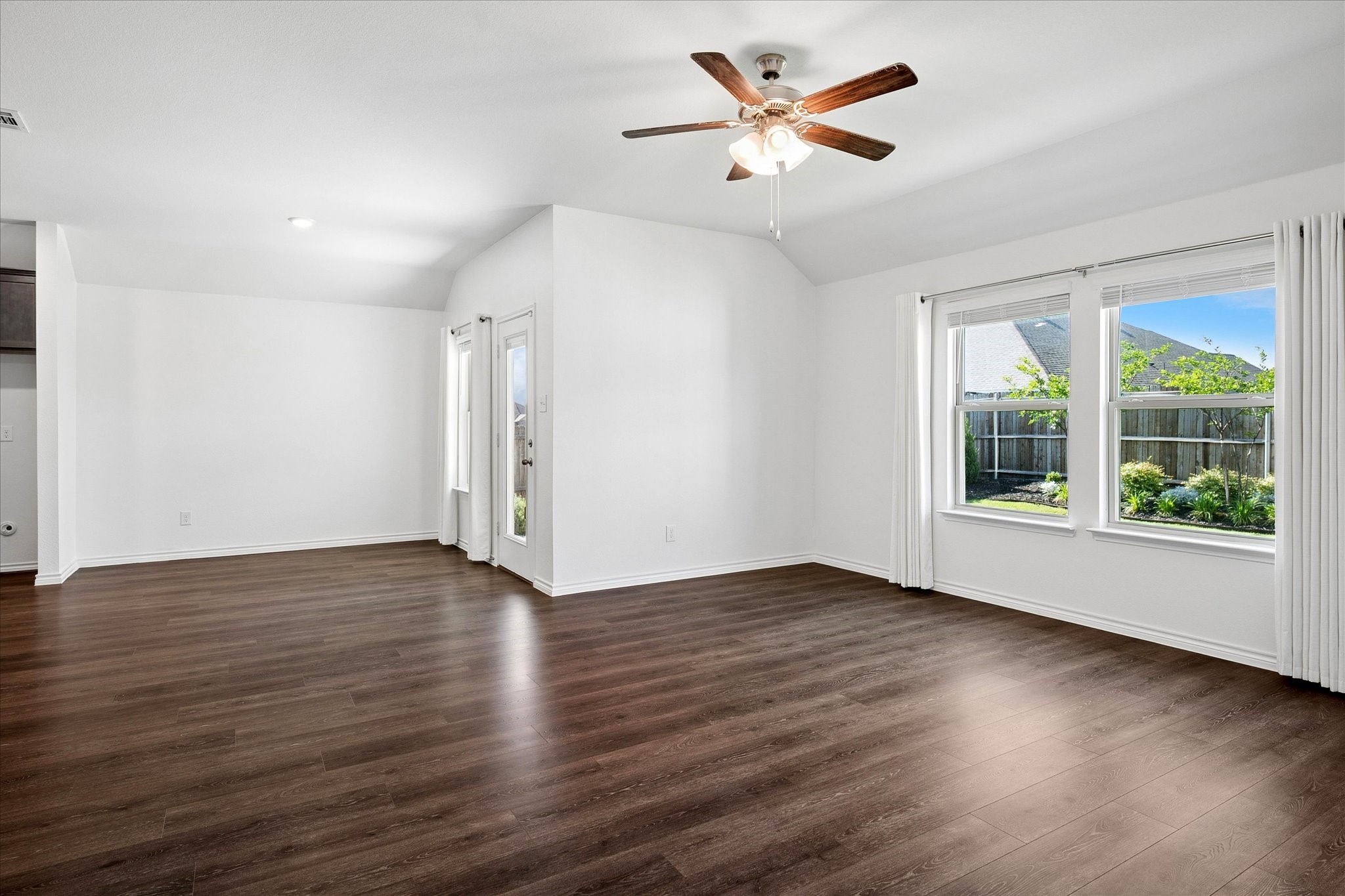 407 Willow View Way Princeton TX 75407