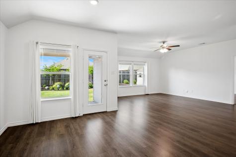 407 Willow View Way Princeton TX 75407