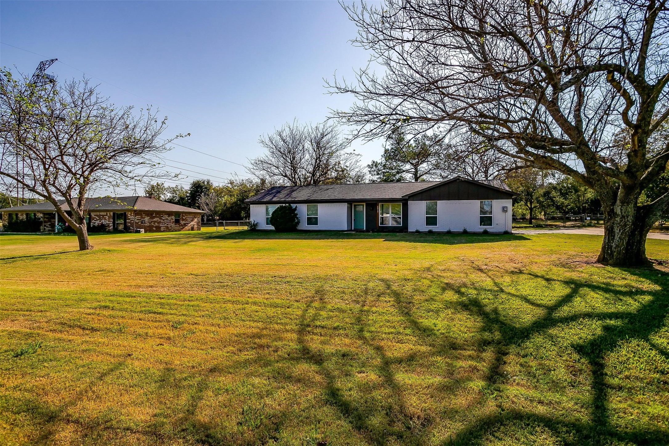 1913 Meadow Drive Crowley TX 76036