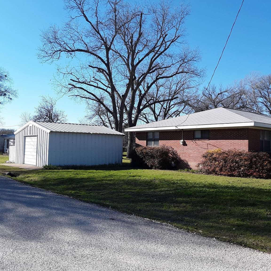 602 West Street Hico TX 76457