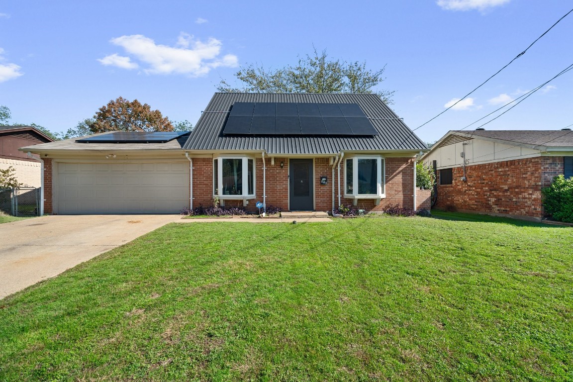 550 Falling Leaves Drive Duncanville TX 75116