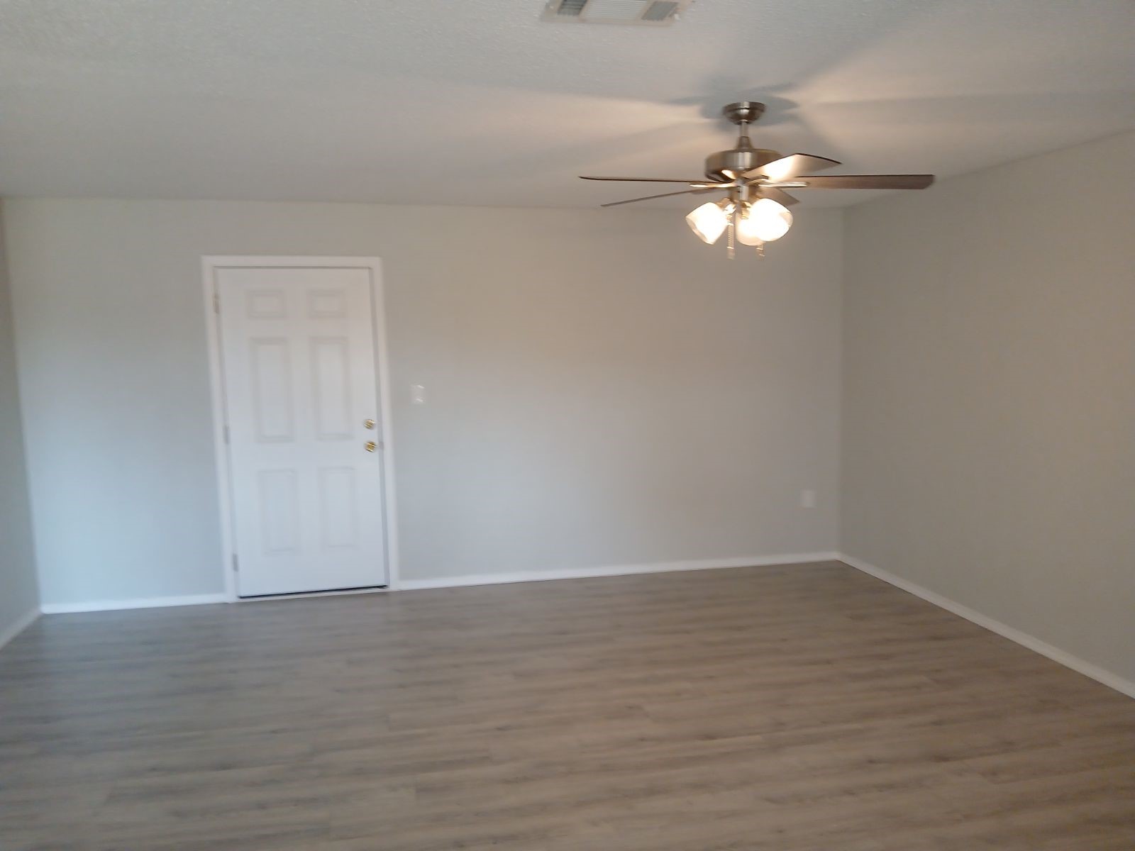 19088 Us Highway 82 Avery TX 75554