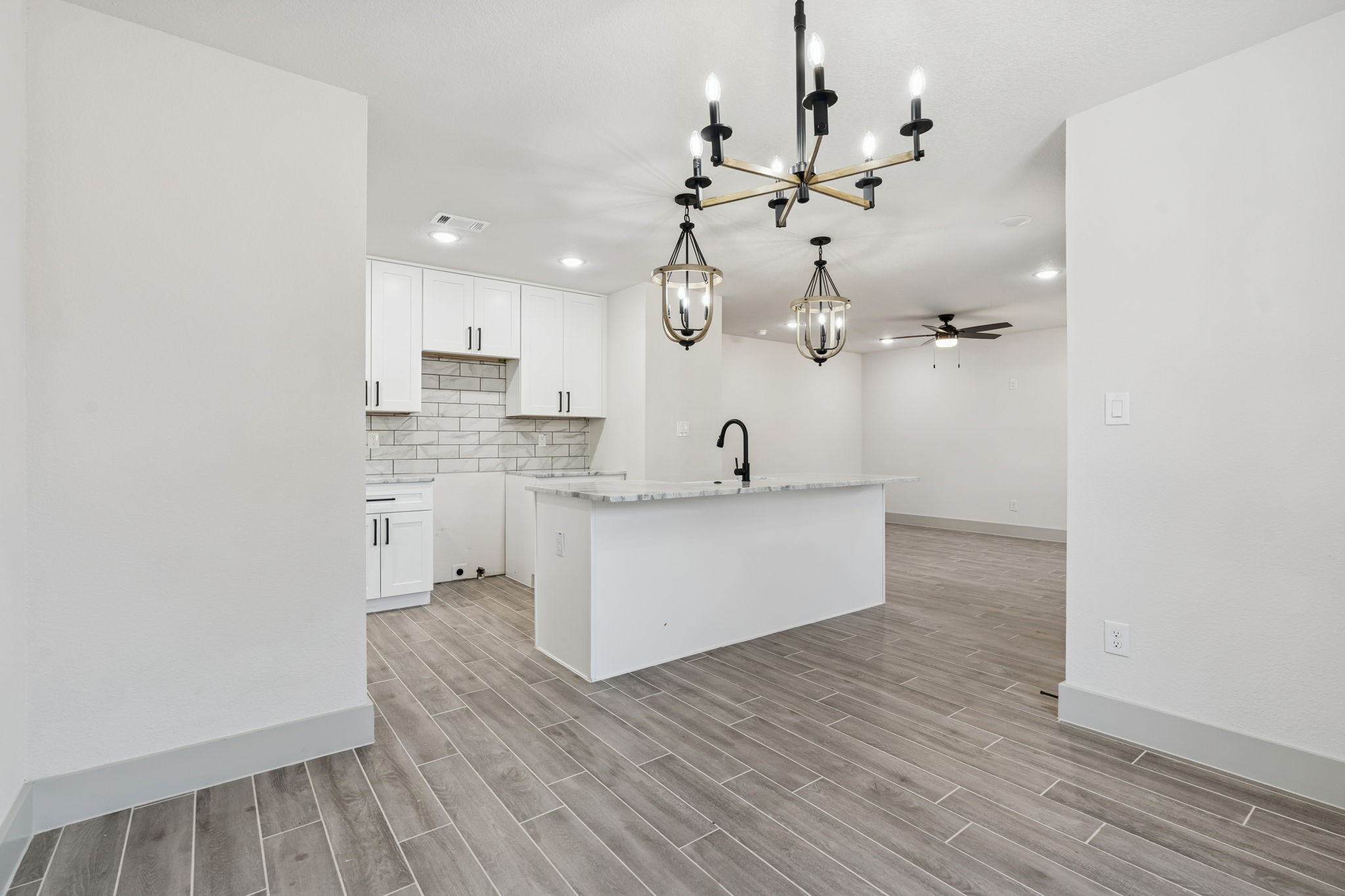 5637 Mesa Loop Granbury TX 76048