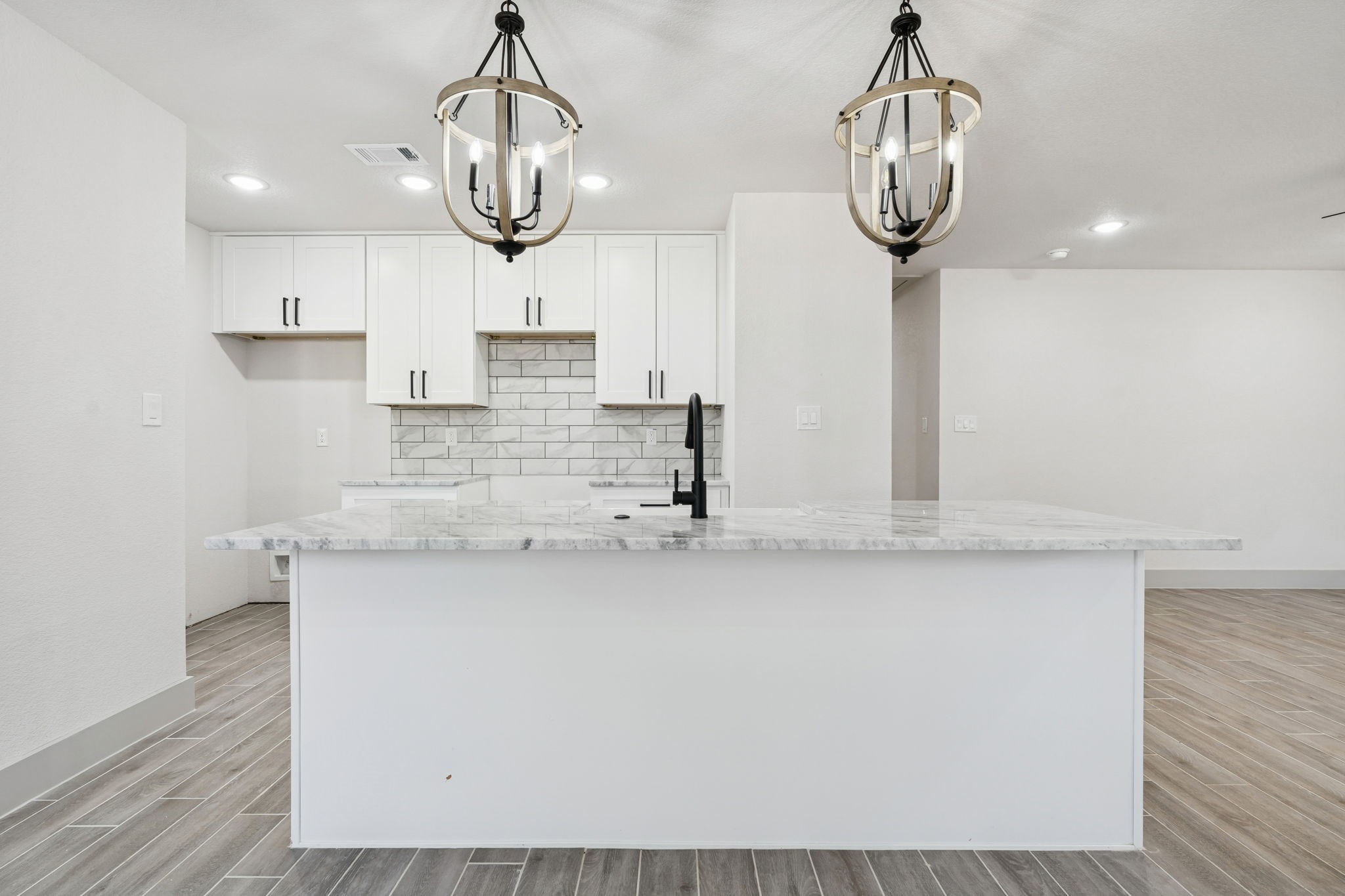 5637 Mesa Loop Granbury TX 76048