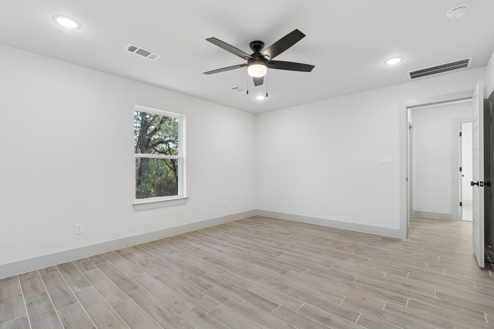 5637 Mesa Loop Granbury TX 76048