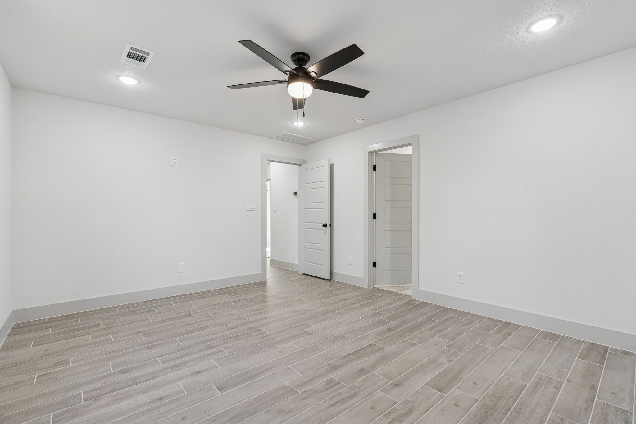 5637 Mesa Loop Granbury TX 76048