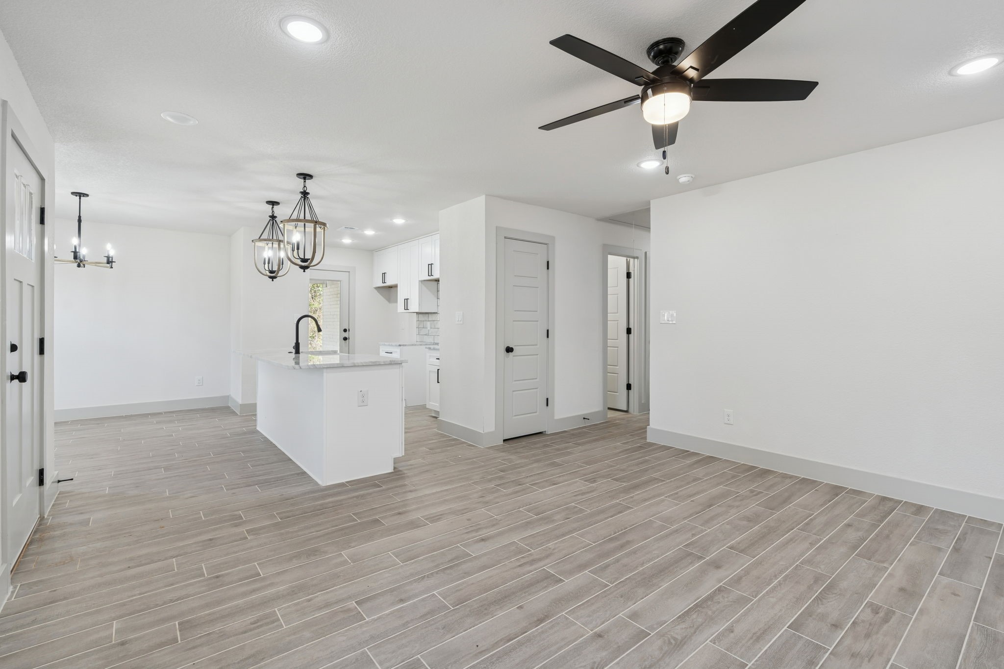 5637 Mesa Loop Granbury TX 76048