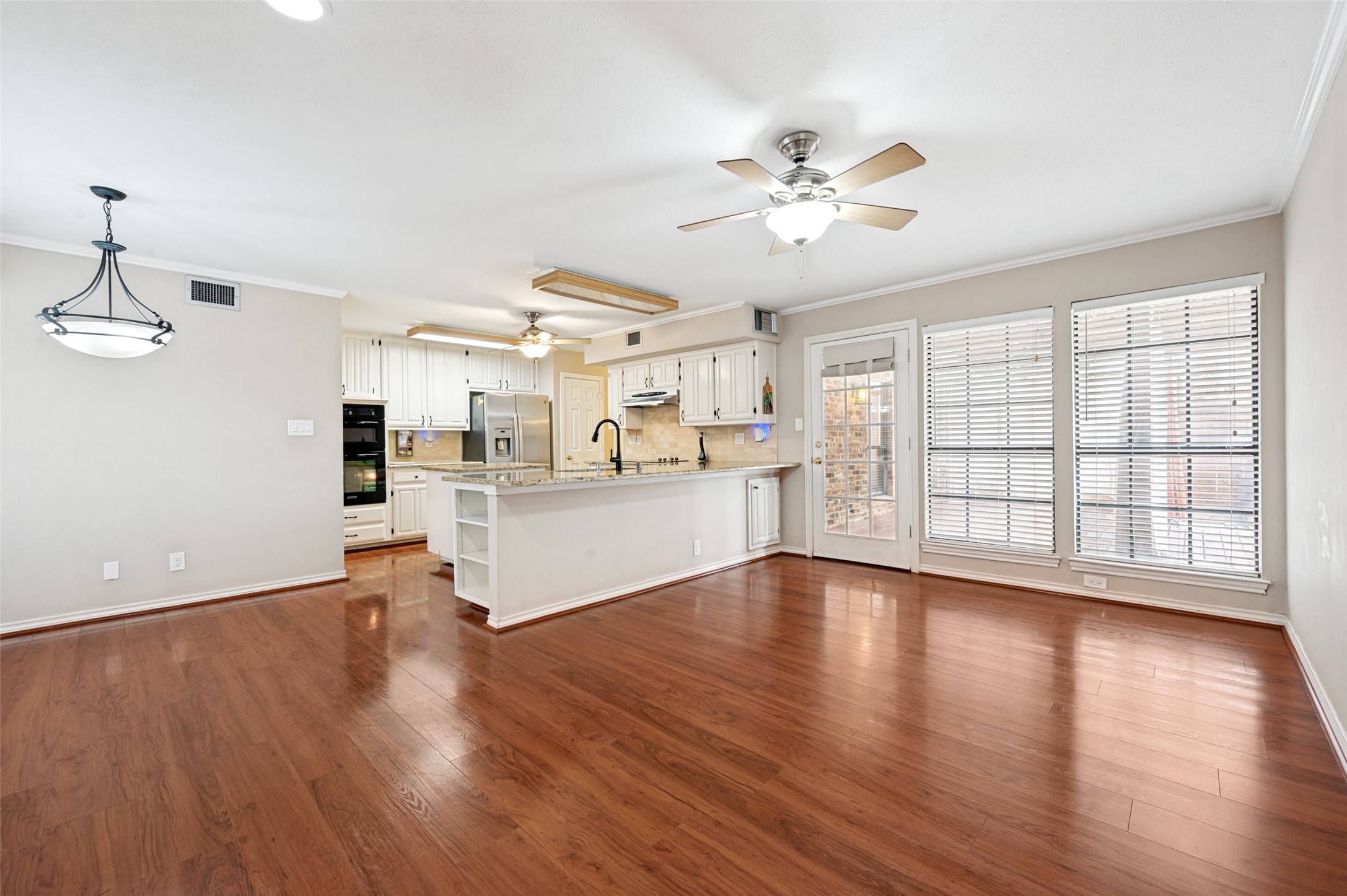 1223 Saint Monet Drive Irving TX 75038