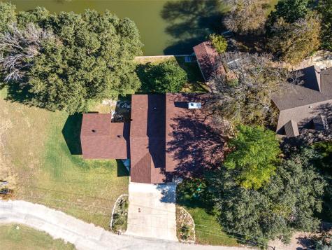 2321 Lakewood Court Granbury TX 76049