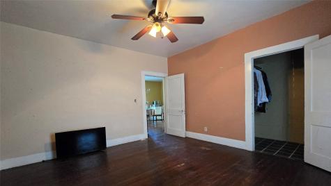 204 W Crossmain Milford TX 76670