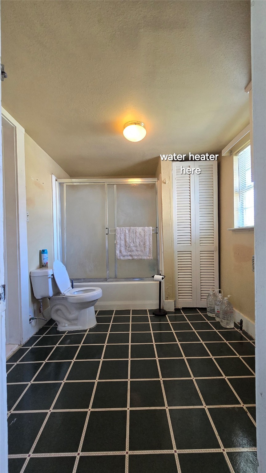 204 W Crossmain Milford TX 76670