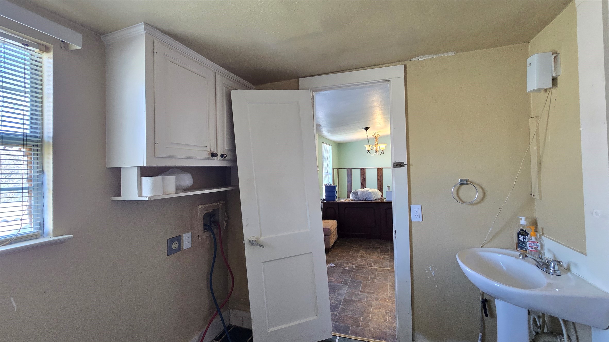 204 W Crossmain Milford TX 76670
