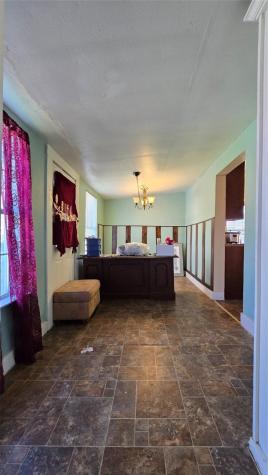 204 W Crossmain Milford TX 76670