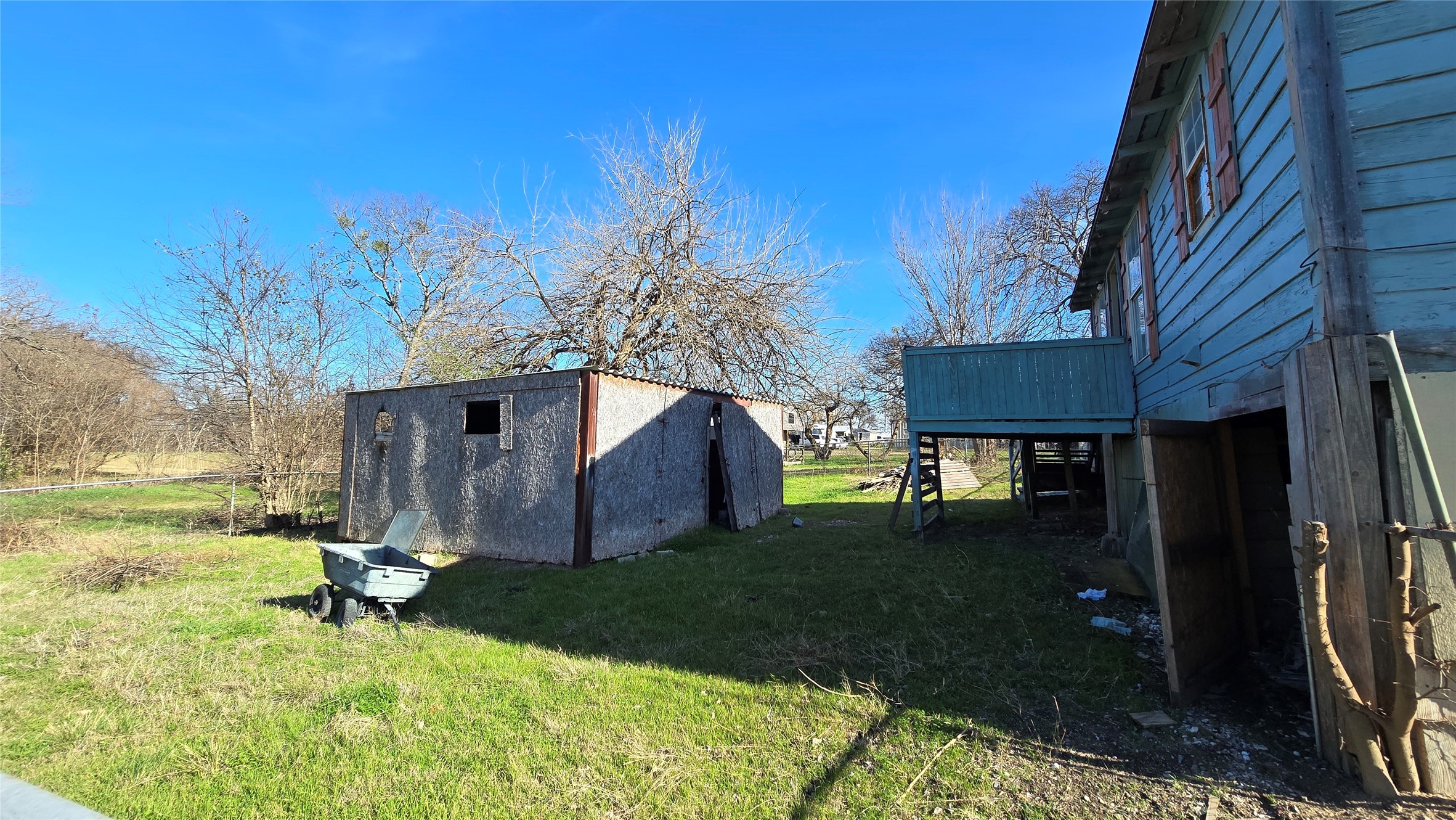 204 W Crossmain Milford TX 76670