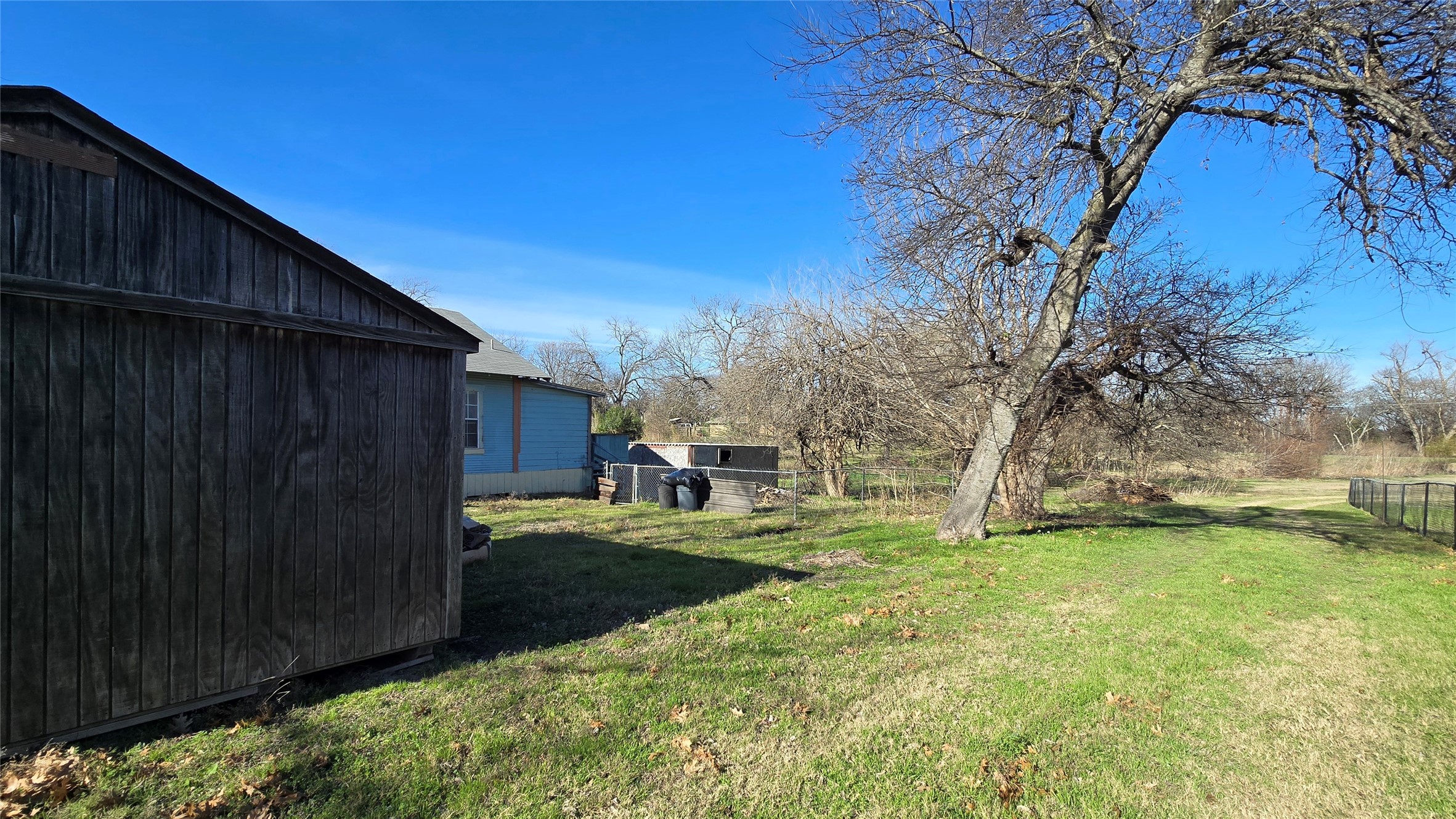 204 W Crossmain Milford TX 76670