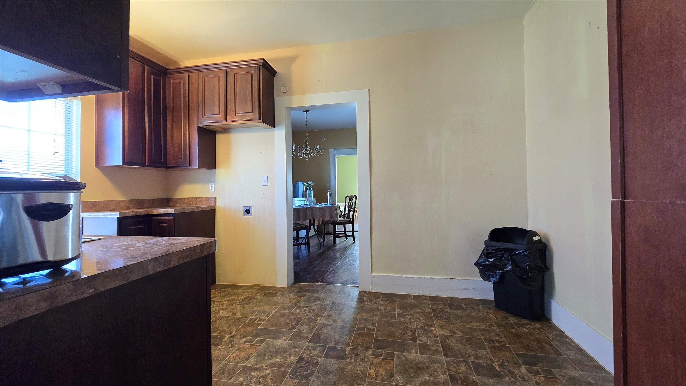 204 W Crossmain Milford TX 76670
