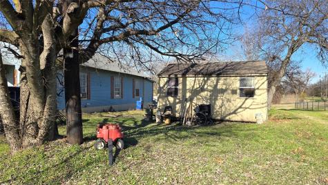 204 W Crossmain Milford TX 76670