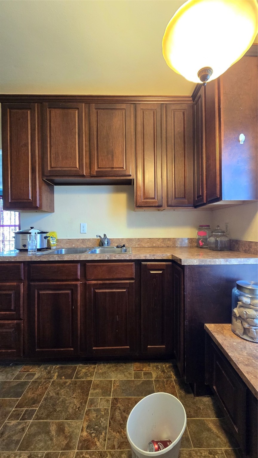 204 W Crossmain Milford TX 76670