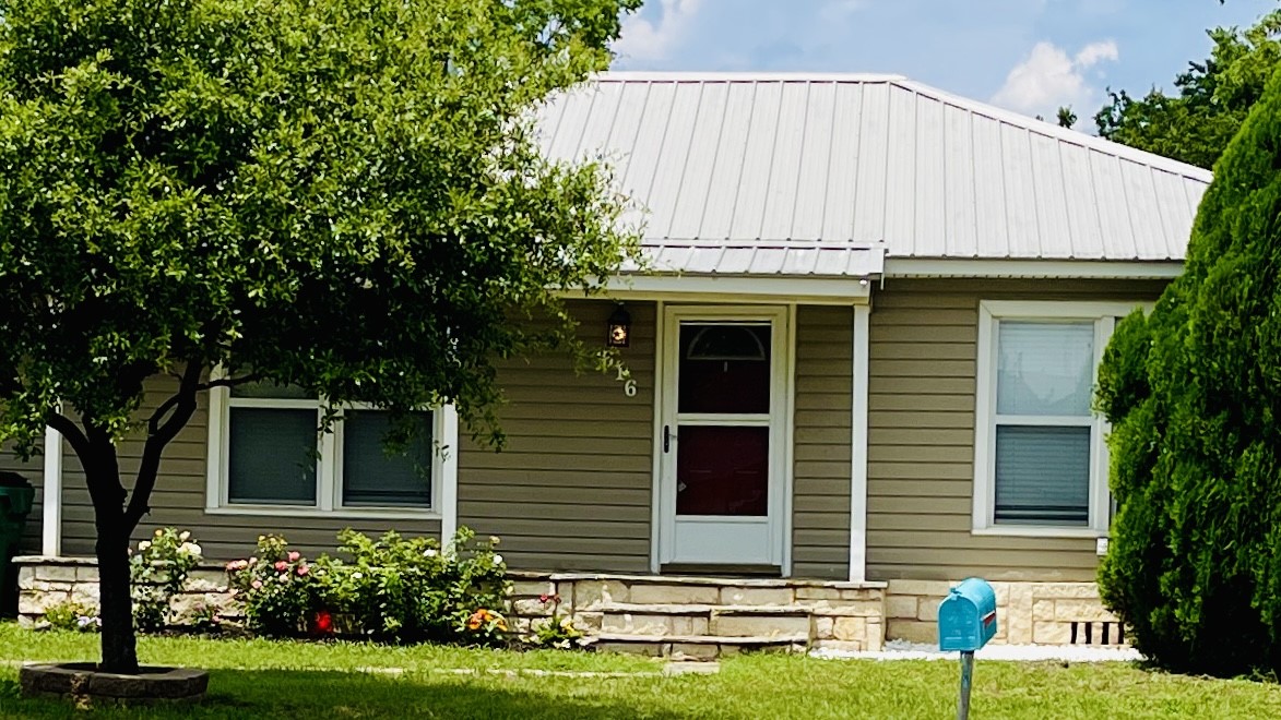 616 Peterson Drive Jacksboro TX 76458