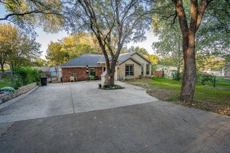 3304 Summercrest Court Granbury TX 76049