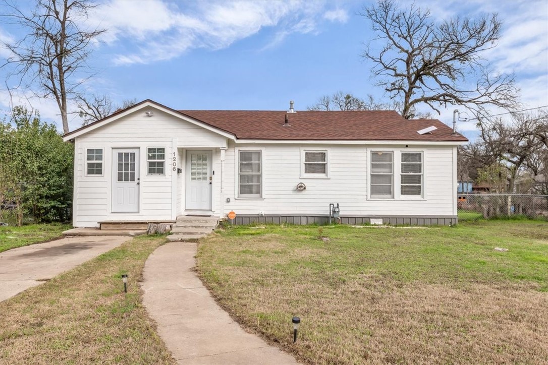1206 Ward Street Marlin TX 76661