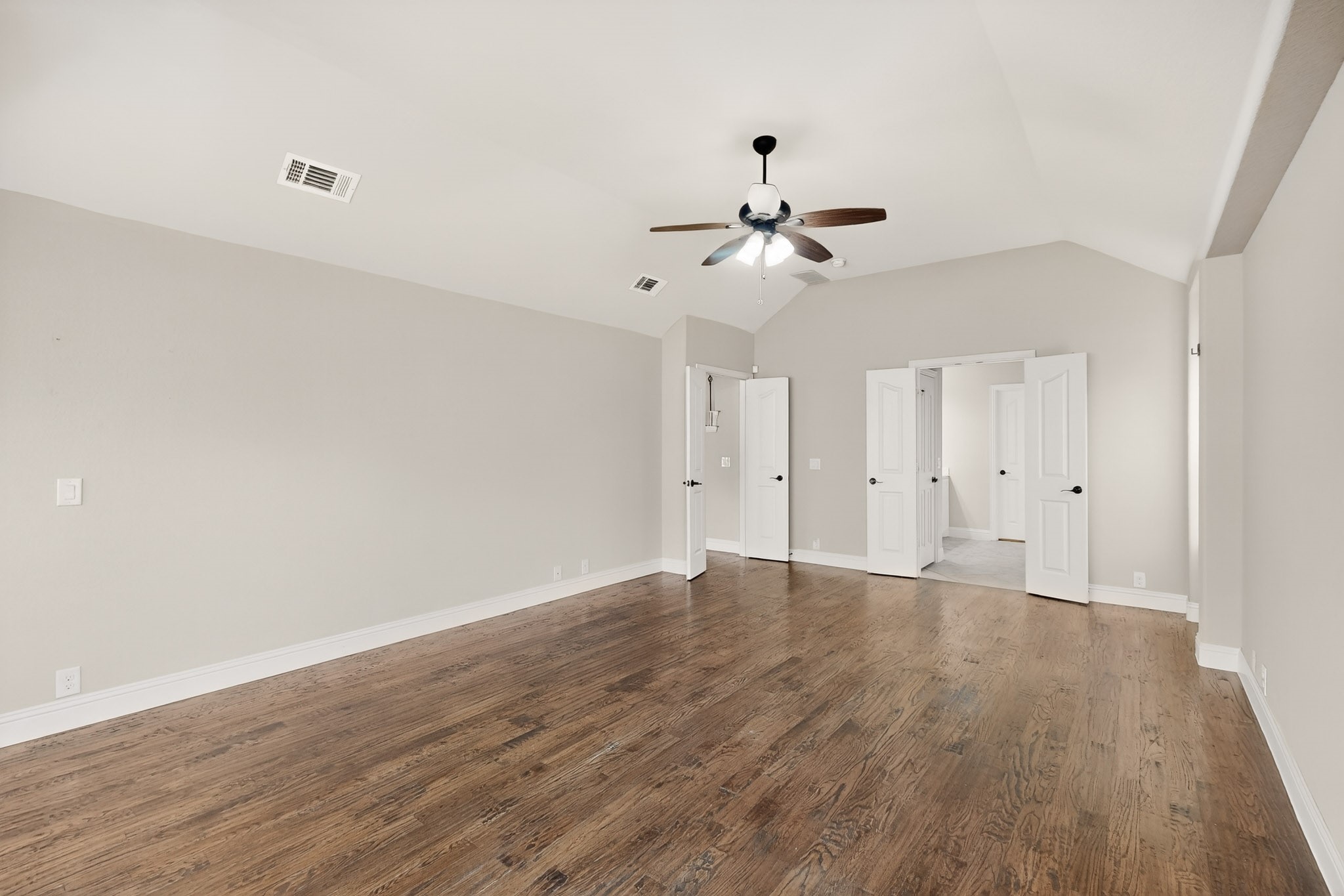 832 Monticello Drive Burleson TX 76028