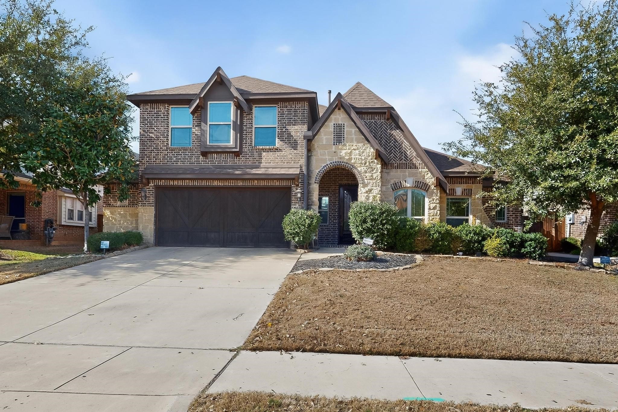 832 Monticello Drive Burleson TX 76028