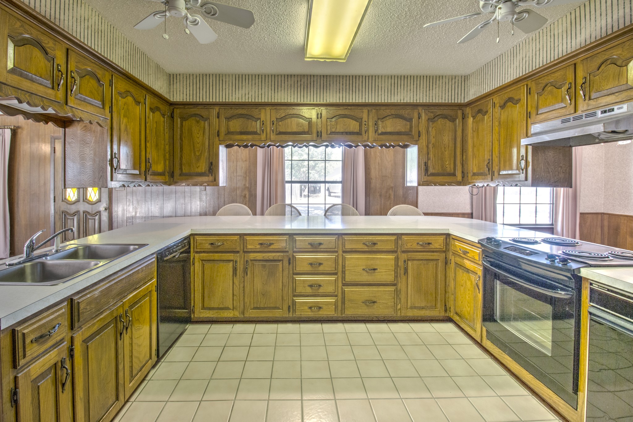 504 S Kirby Street Pilot Point TX 76258