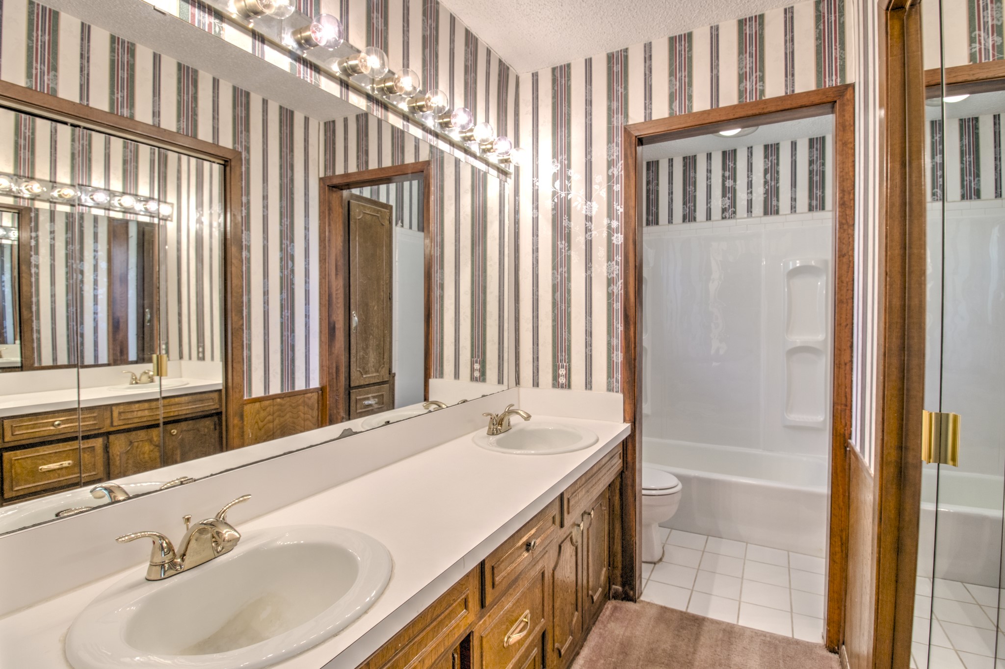 504 S Kirby Street Pilot Point TX 76258