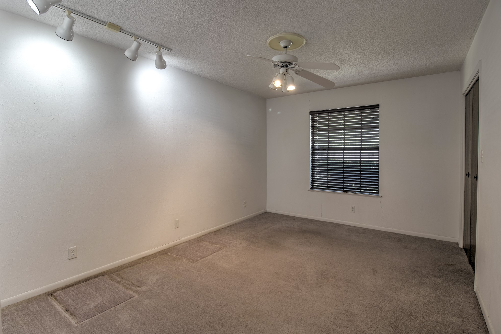 504 S Kirby Street Pilot Point TX 76258