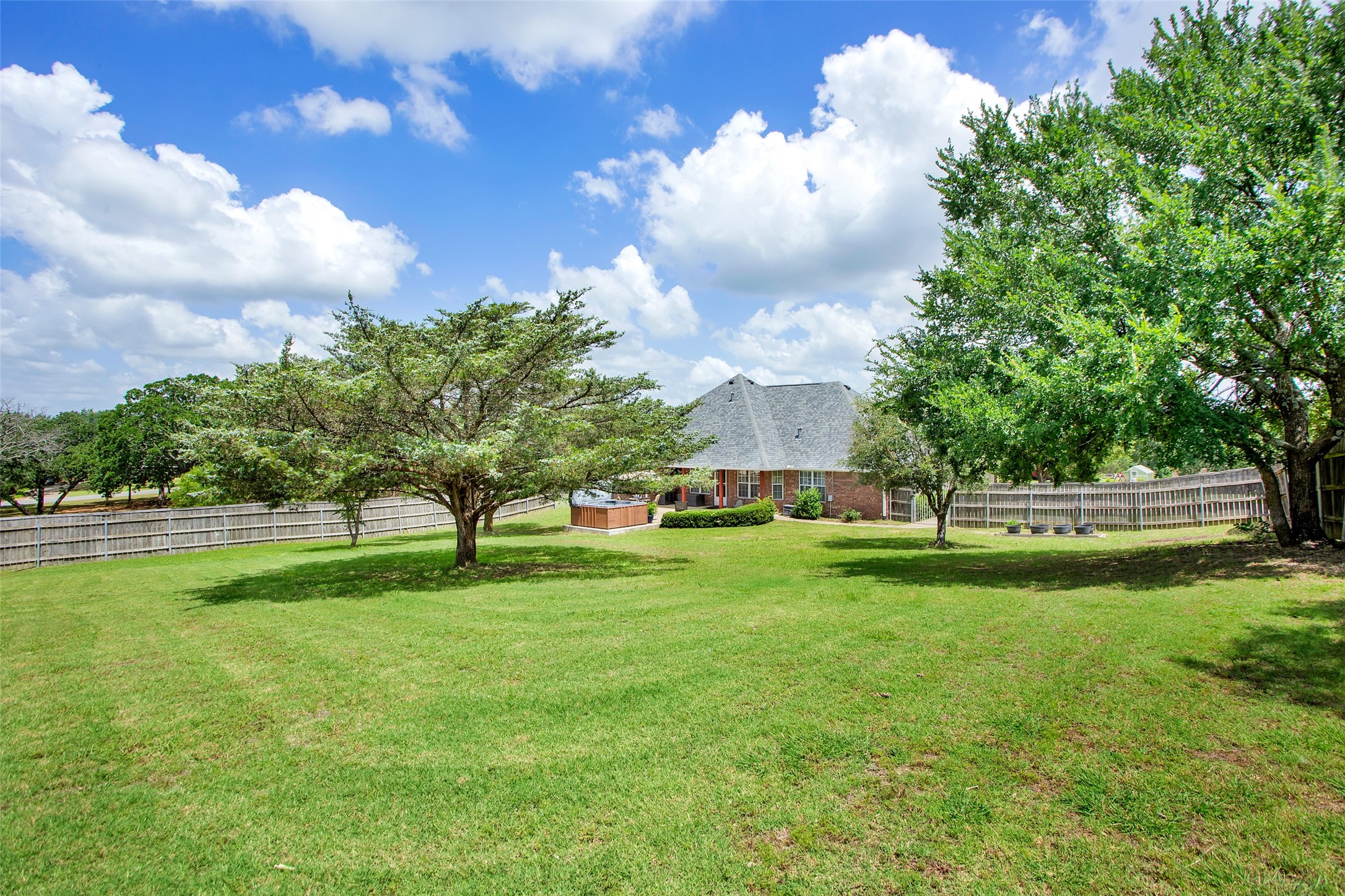 1004 Stephens Drive Bells TX 75414