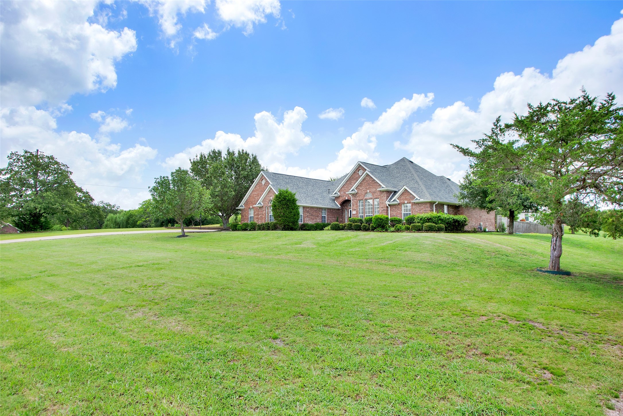 1004 Stephens Drive Bells TX 75414